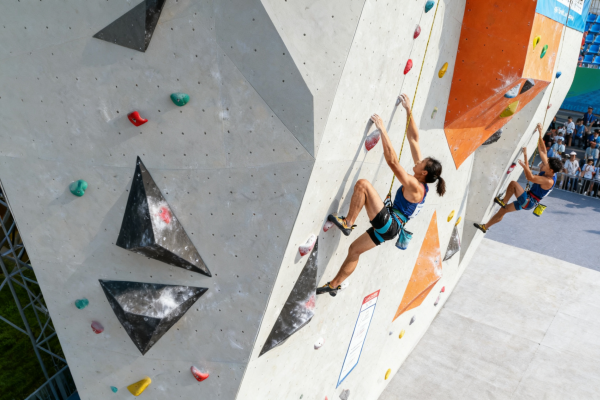 1765789474390344.png 攀岩比赛.5.png